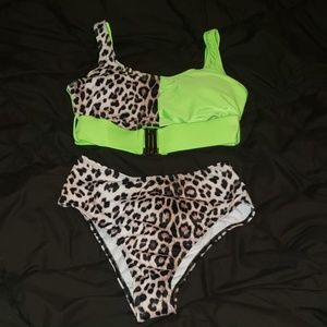 Leopard bikini